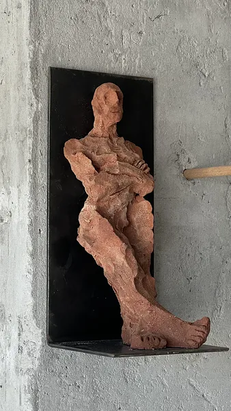 Image of спостерігач by Denys Shimanskyi, size: 27х13х12, Sculpture medium, part of the сухоцвіти series, priced at $300 Photo 2 of 11.