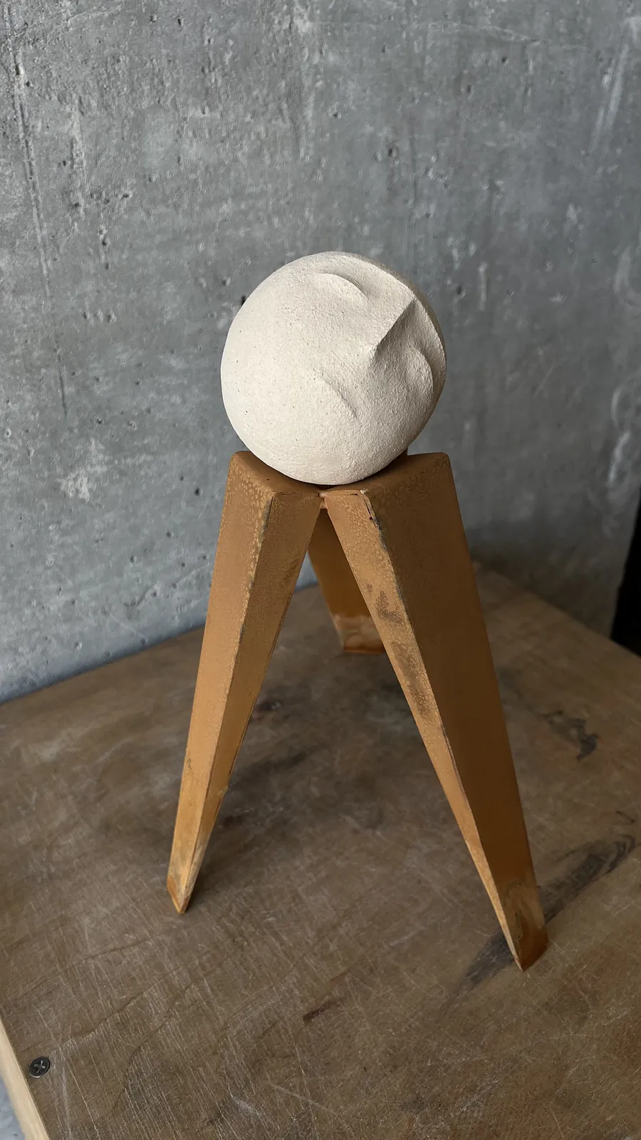 Image of balance by Denys Shimanskyi, size: 30х23х21, made of ceramics, chamotte, metal, Sculpture medium, priced at $400 Photo 8 of 9.